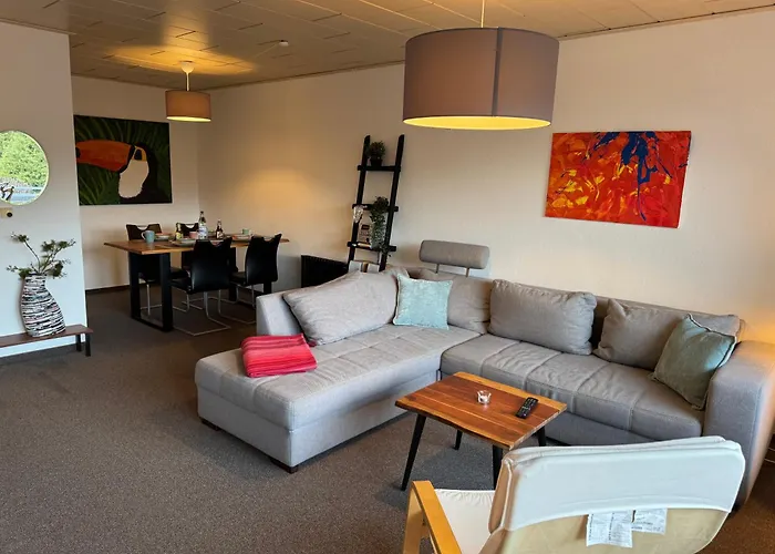 Appartement Berg-domizil Inklusive Bettwaesche Und Handtuechern, Nur 3 Minuten Von Der Kristall Therme Entfernt *
